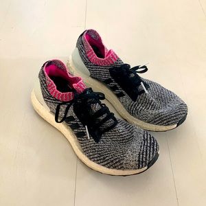 Adidas ultra boost uncaged breast cancer awareness 10.5